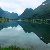 Olde-vatnet, Olden, Noruega